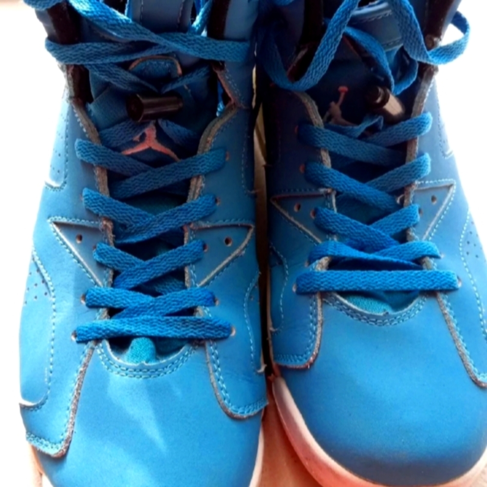 Air Jordan Carolina blue 6's